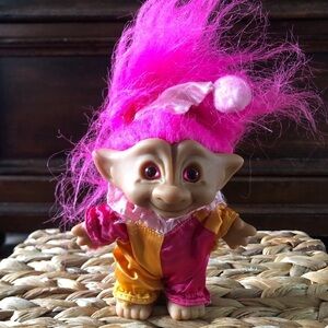 Vintage Treasure Trolls pink hair clown outfit